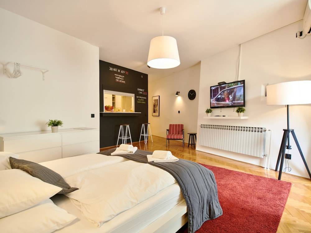 Irundo Downtown Apartments 1