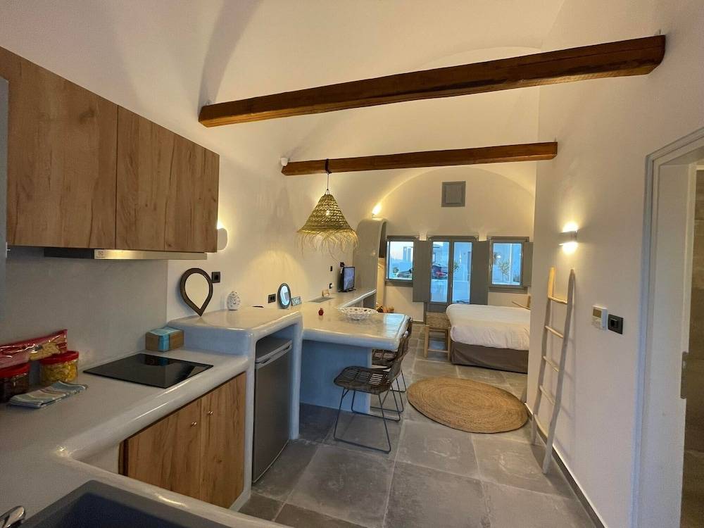 Anemi Vine Villas 2
