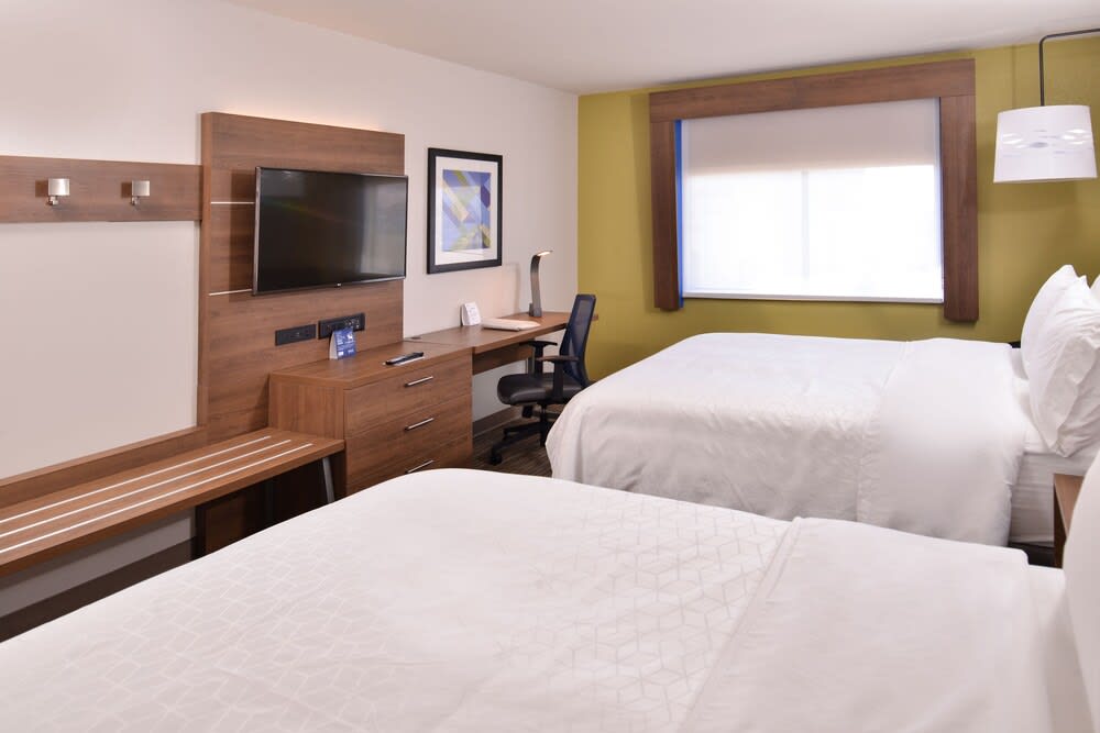 Holiday Inn Express & Suites MESQUITE by IHG 2