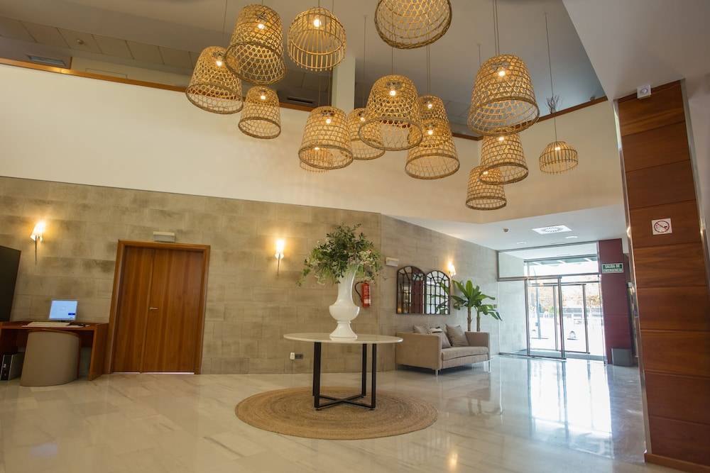 Hotel Alaquas 2