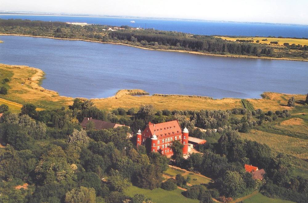 Hotel Schloss Spyker 1