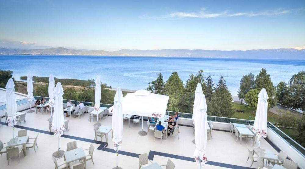 Hotel Izgrev Spa & Aquapark 1