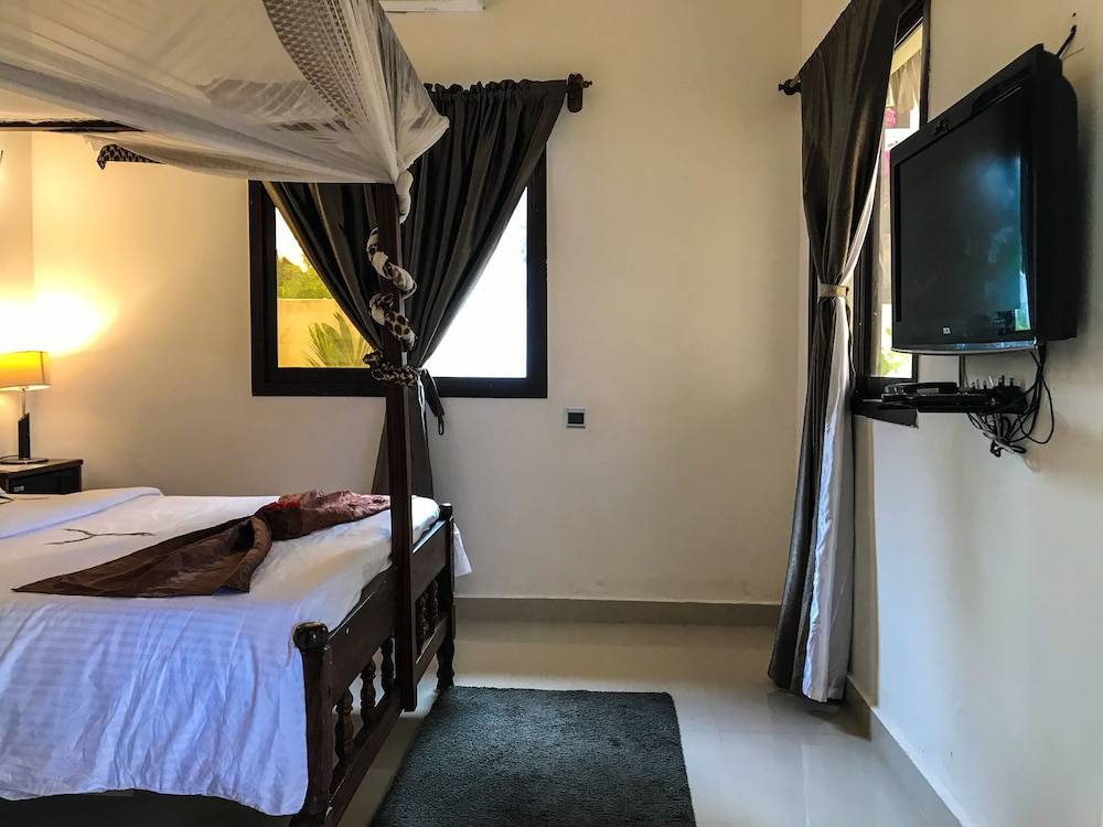 Jambiani White Sands Bungalows 2