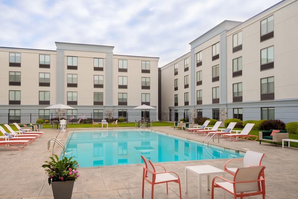 Holiday Inn EAST WINDSOR - CRANBURY AREA by IHG 1