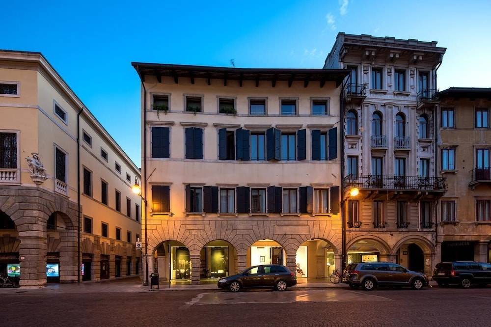 Mercatovecchio Luxury Suites 1