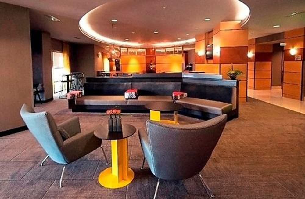 SpringHill Suites Louisville Airport 2