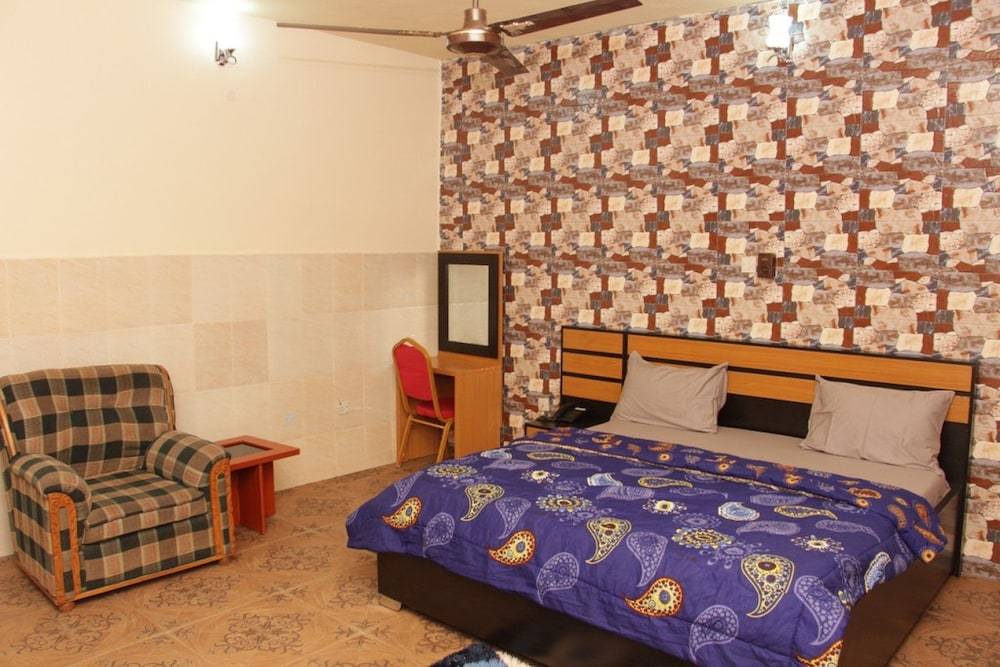 Pedallo Luxury Inn Ltd 2