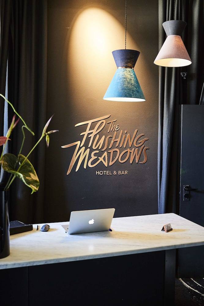The Flushing Meadows Hotel & Bar 2