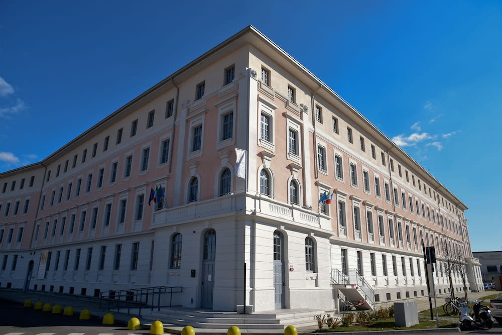 Nuovo Albergo Operai 1