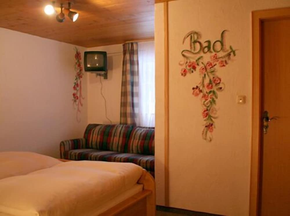 Bed & Breakfast Jungholz - Pension Katharina 2