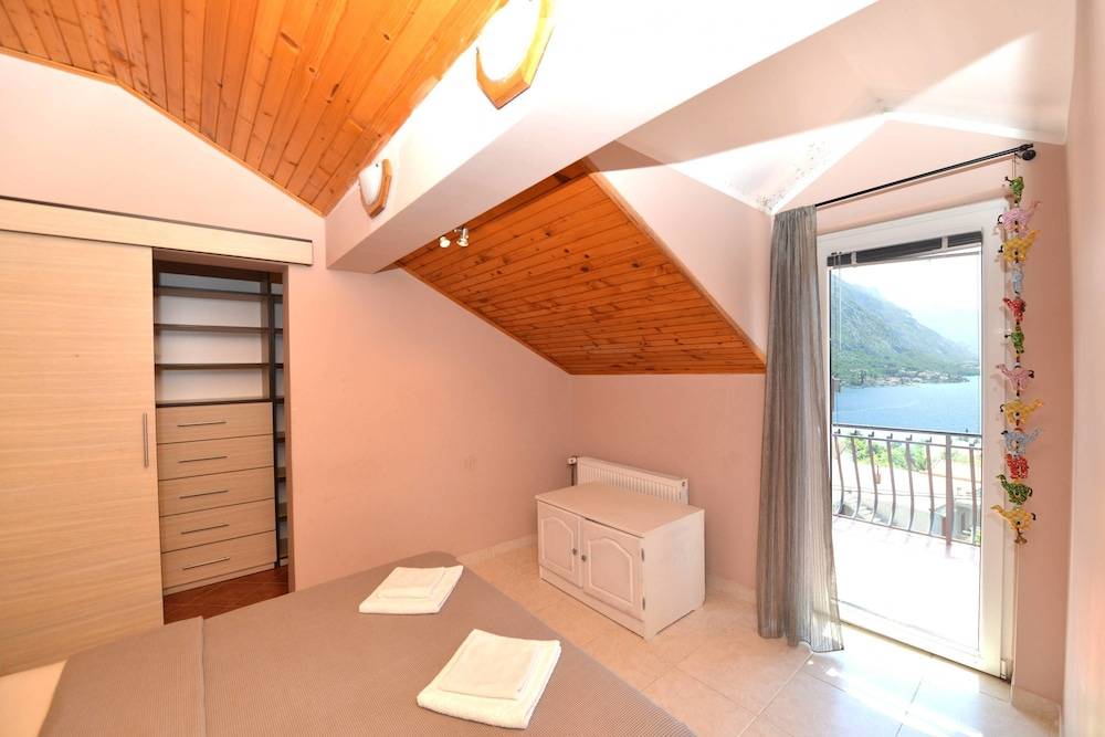 J & P Apartments Orahovac 2