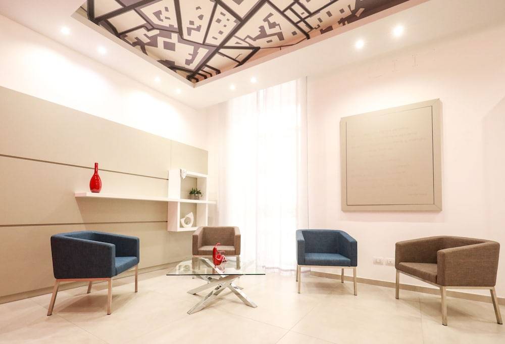 Toledo 16 Luxury Suites 2