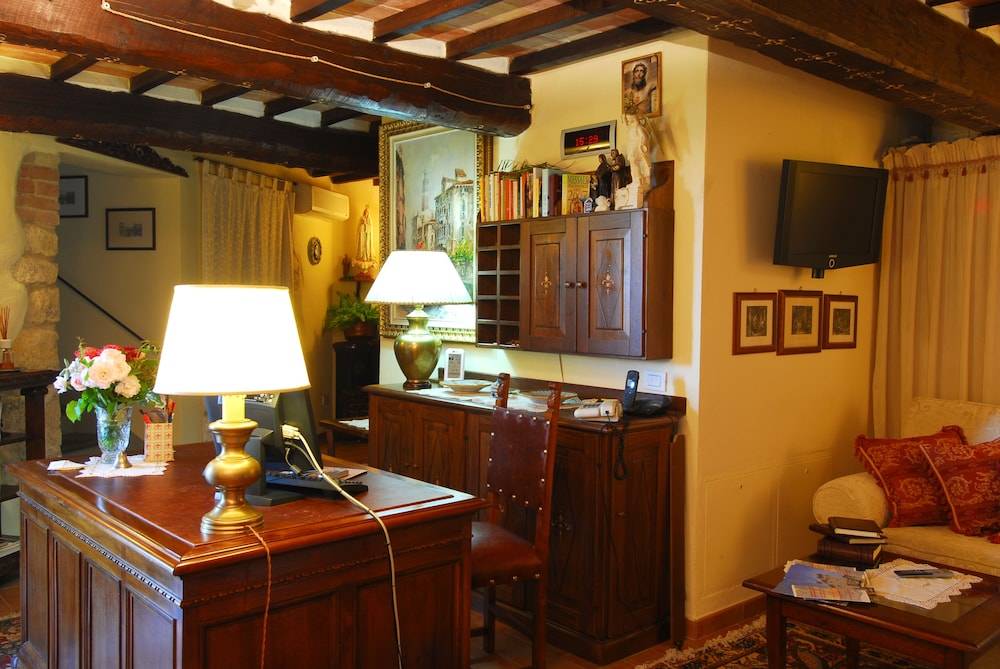 Torre Sangiovanni Albergo e Ristorante da Rosary 2