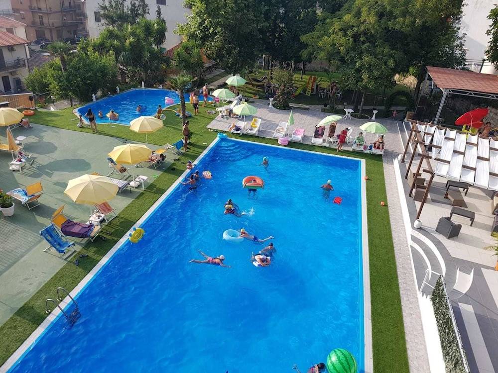Silica Residence Hotel 1