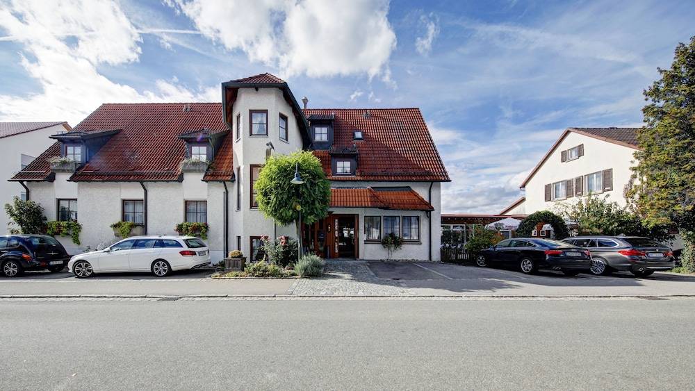 Hotel Bauer Großbettlingen 1
