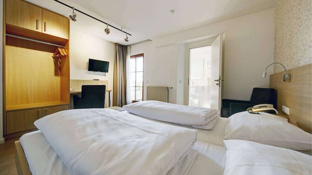 Hotel Bauer Großbettlingen 2