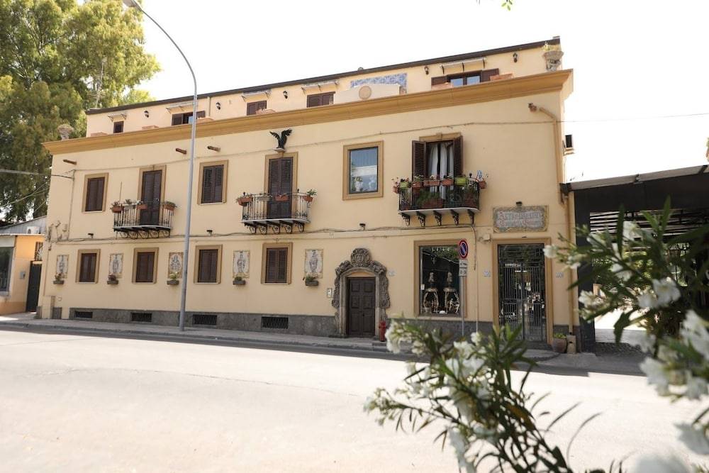 Cannatella's Mansion 1