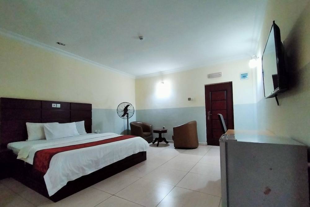 Joy House Hotel and Suites 2
