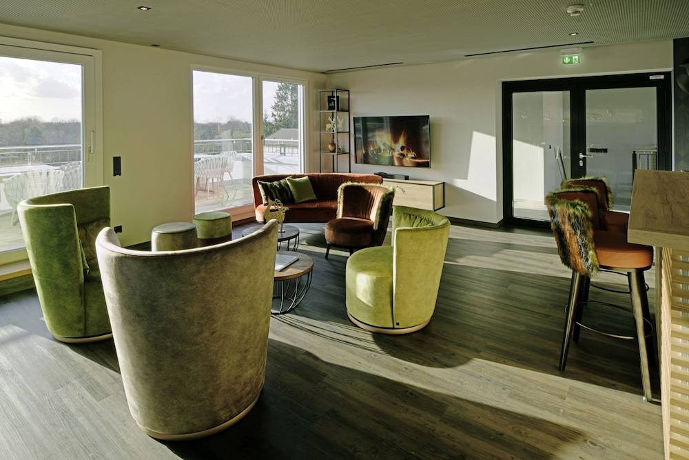 Adoro Aparthotel 1