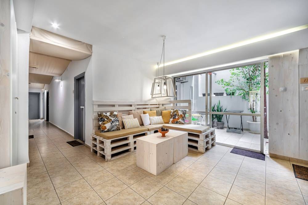 City Center Studios by Cretan Houses 2