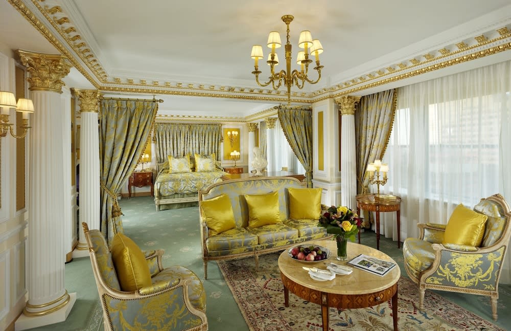 Towers at Lotte New York Palace 2