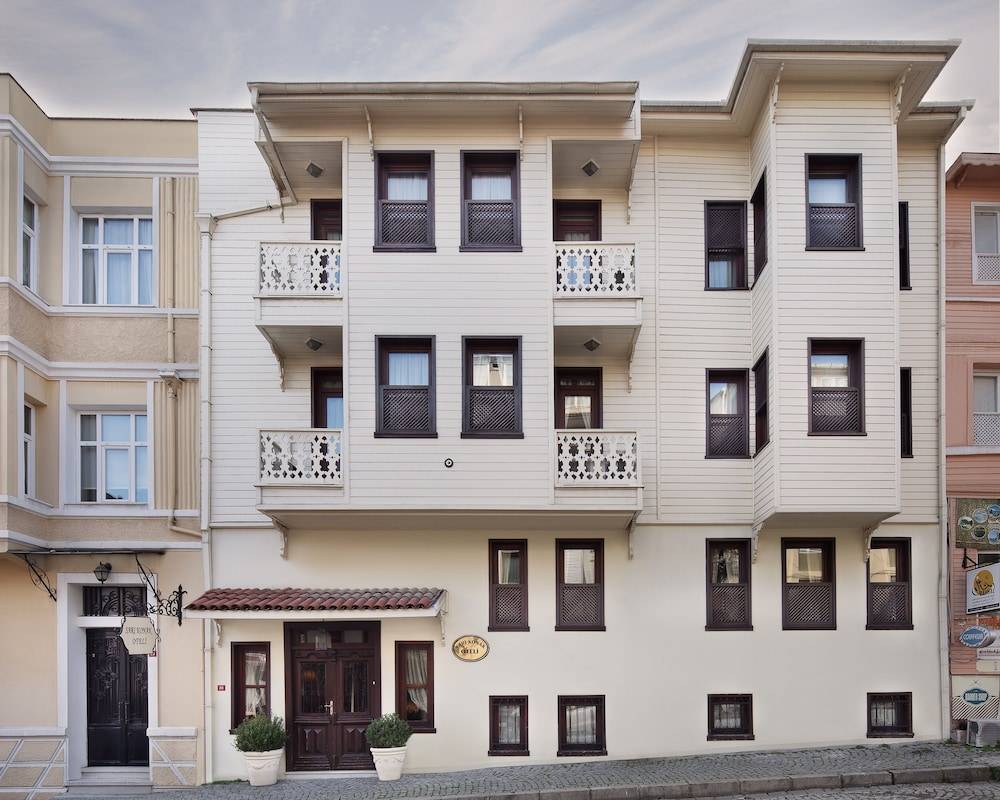 Hotel Sari Konak 1