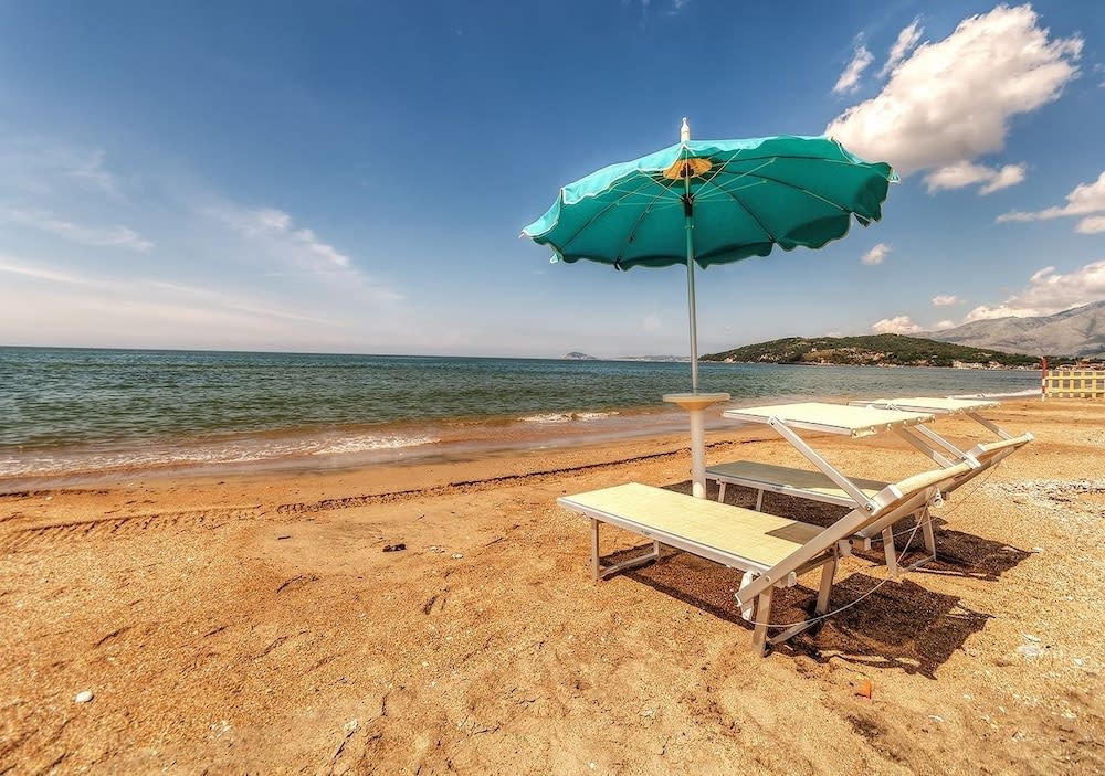 Baron Beach Hotel 1