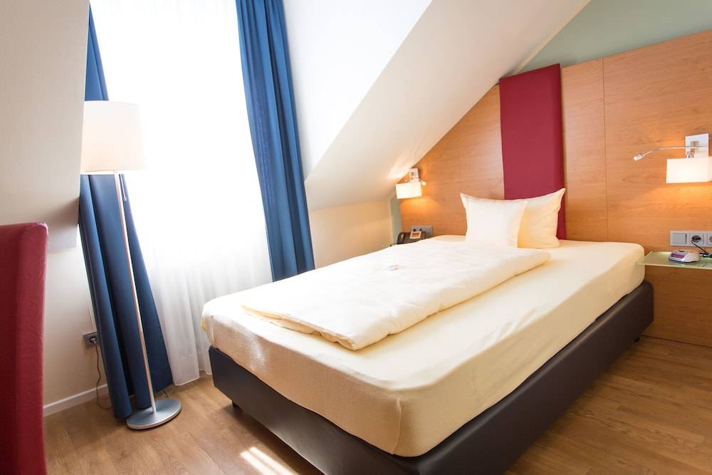 Hotel National Düsseldorf (Superior) 2