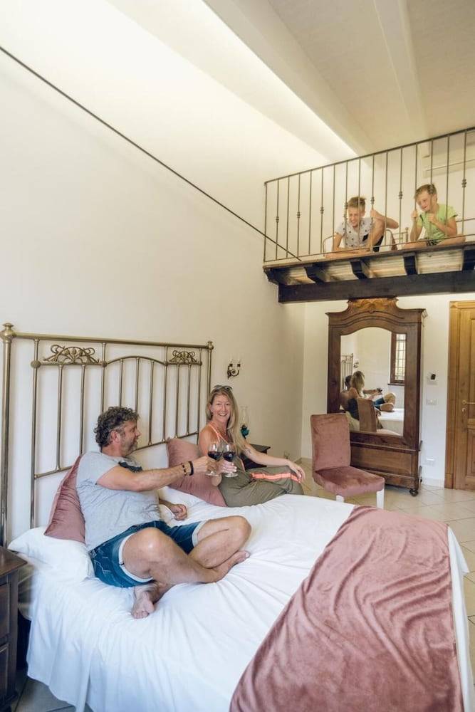 Leano Agriresort - Superior Quadruple Room With Mezzanine 1