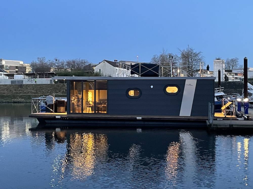 Hausboot Lore 1
