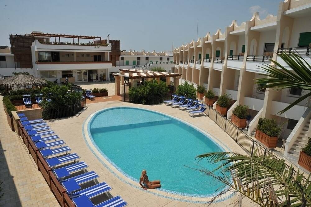 Cala Saracena Resort 1