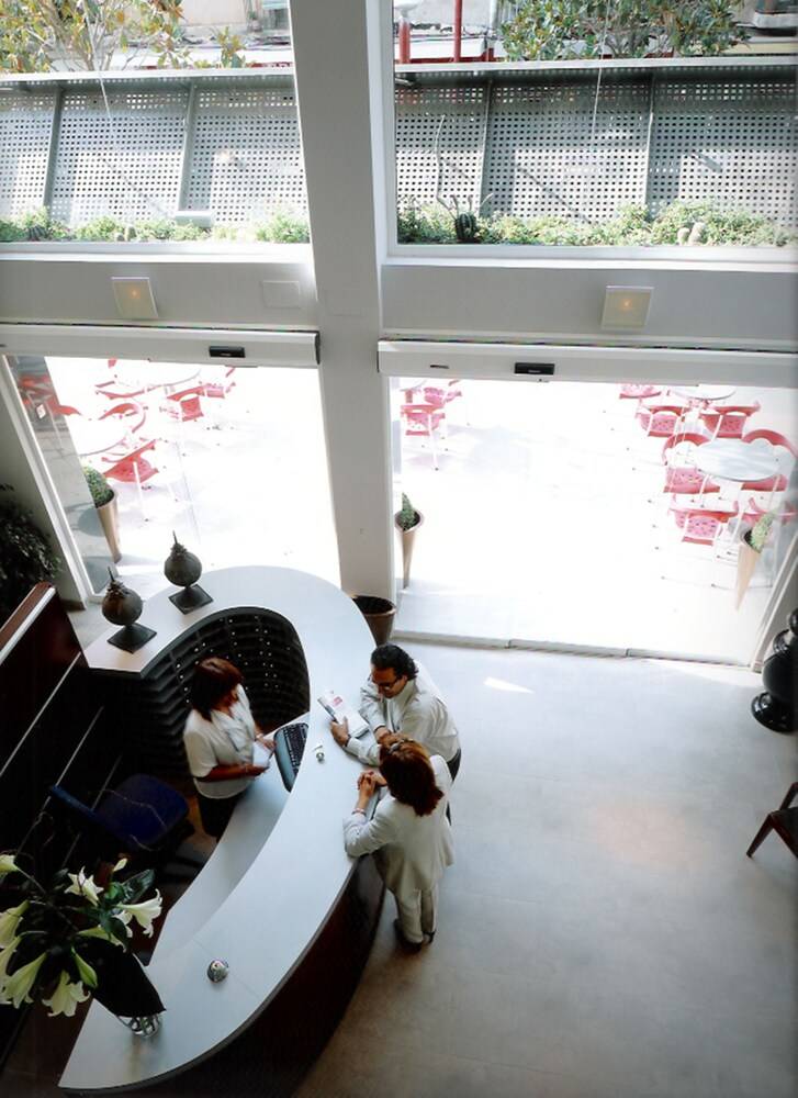 Hotel President 2