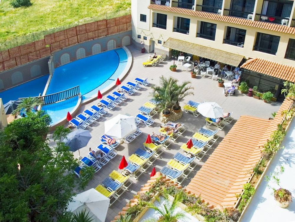 Canifor Hotel 1