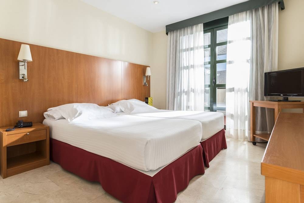 Exe Gran Hotel Almenar 1