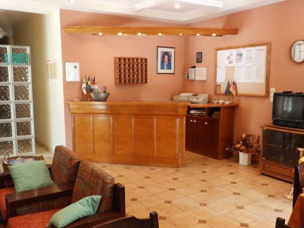 Alexandra Hotel 2