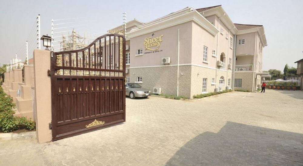 Sheer Luxury Apartments and Suites 1