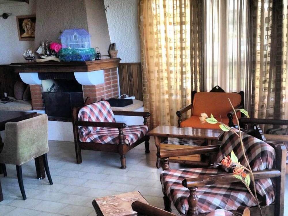 Thomas Hotel 2