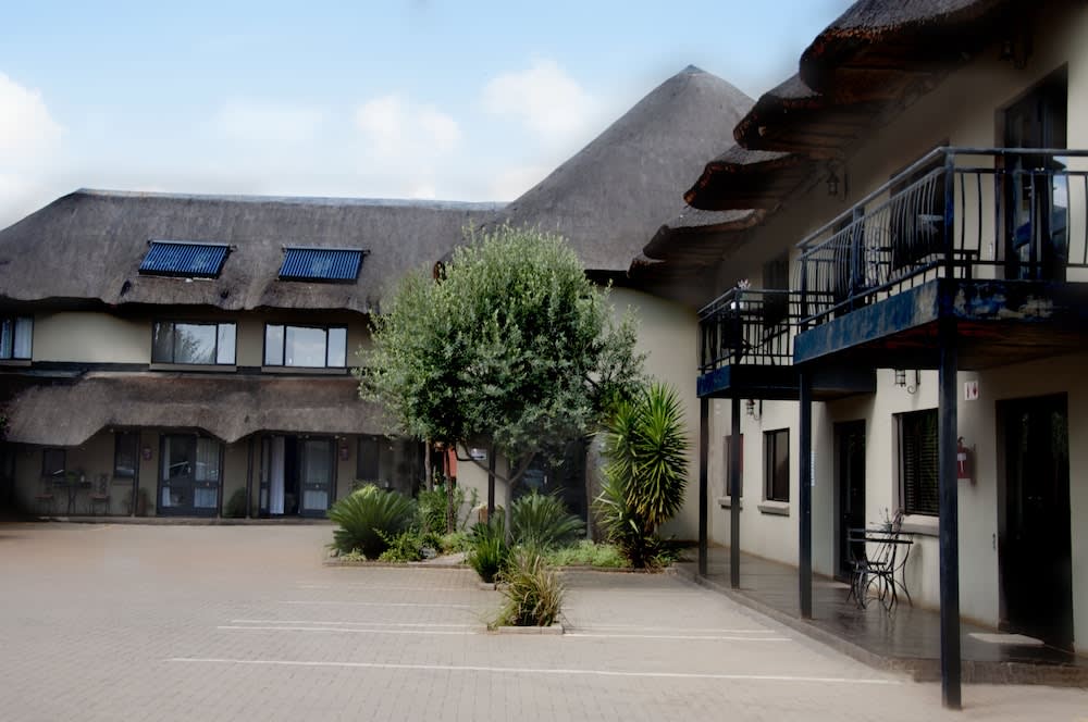 Monte Christo Hotel 1