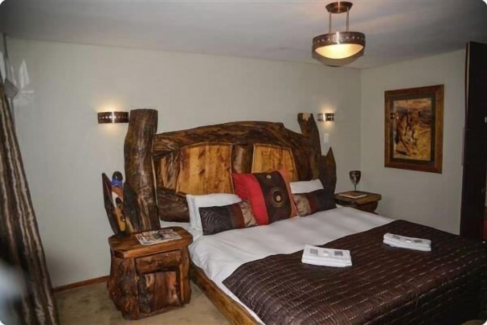 Monte Christo Hotel 2