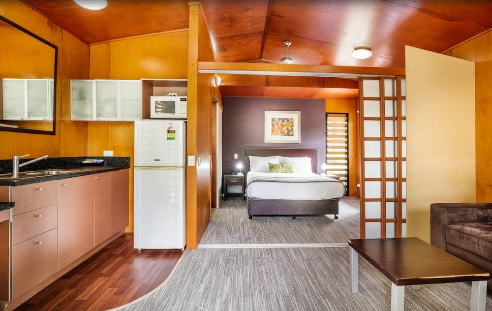 Mercure Darwin Airport Resort 2