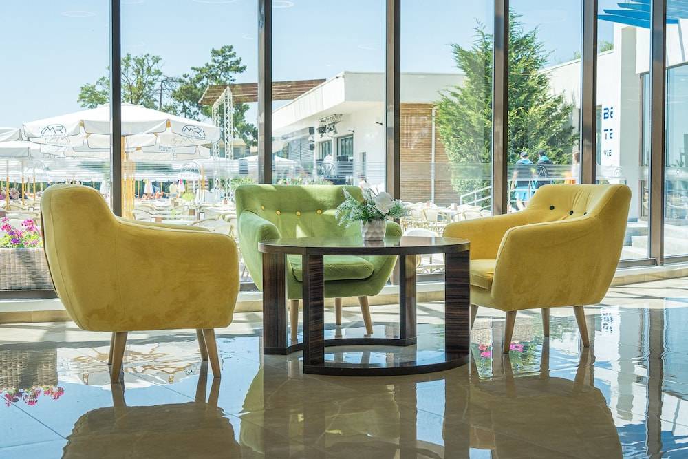 Mera Resort 2