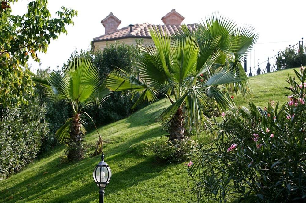 Hotel Villa Picena 1