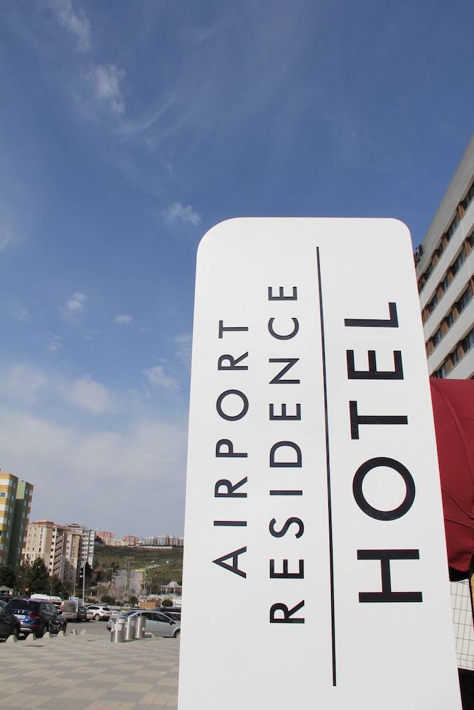 Airport Residence 1