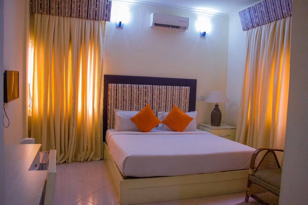 Pilgrims Brook Hotels Ltd 1