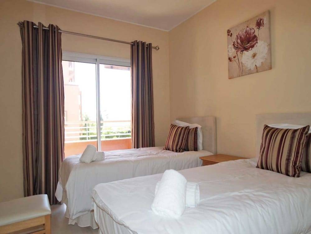 B02 - Fantastic Apartment With Pool Almost On The Sandy Beach by DreamAlgarve 1