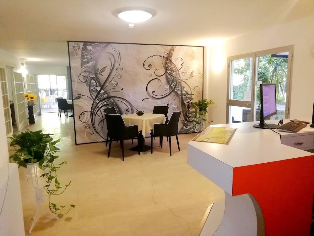 Hotel Rita 2