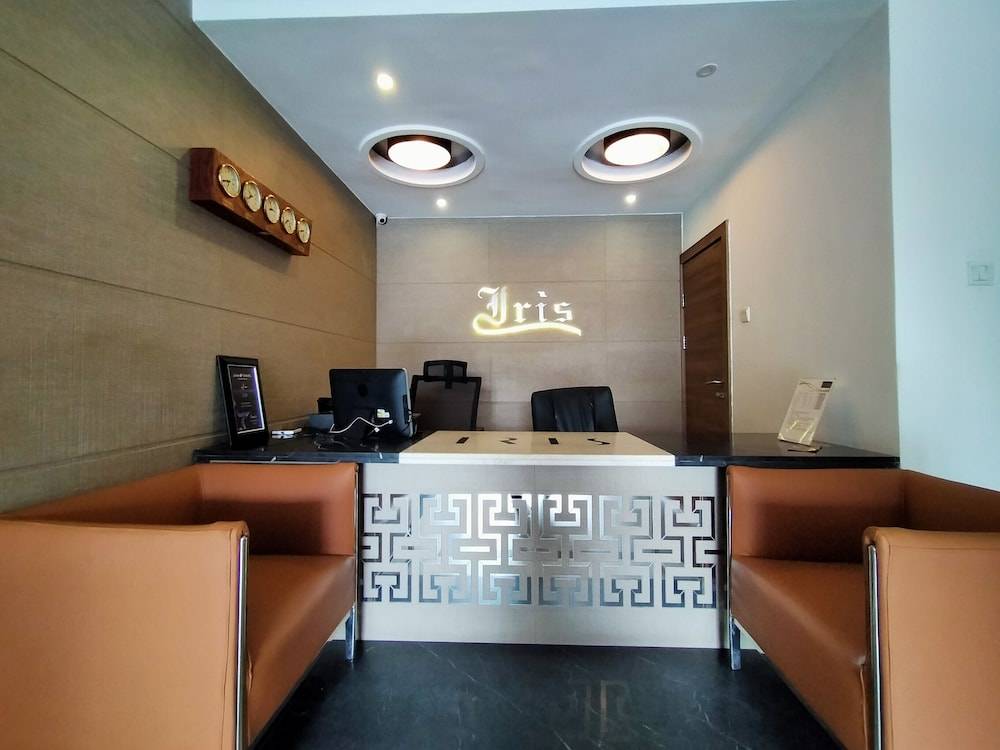 Iris Hotel 2