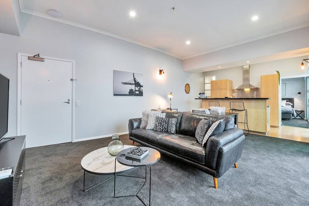 Princes Wharf Boutique Apartments 2