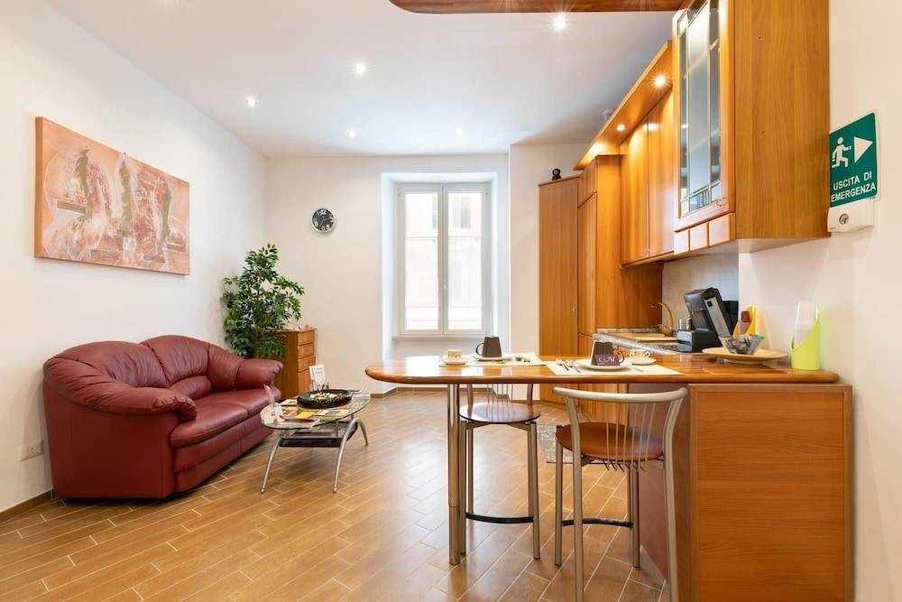 MICLAD Colosseum Guest House 2