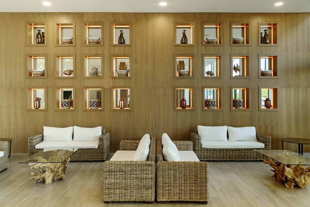 Cabogata Beach Hotel 2